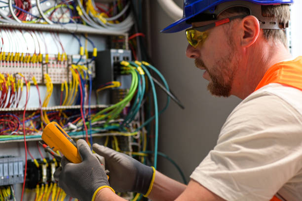 Best Licensed Electrician  in Clinton, UT